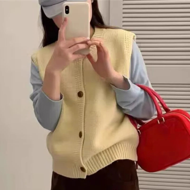 Chic Crew Neck Vest Cardigan for Women Single Breasted Knitted Vest Woman Spring
