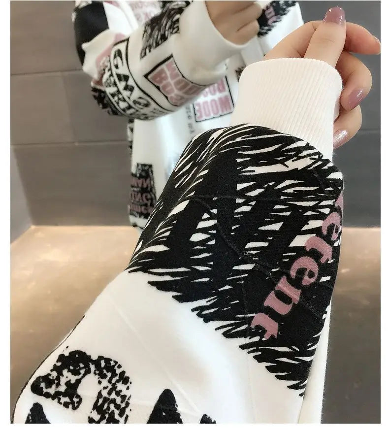 Long Sleeved Loose Plus Size Fashionable Age Reducing Hoodie Style for Chubby Girls Retro Western
