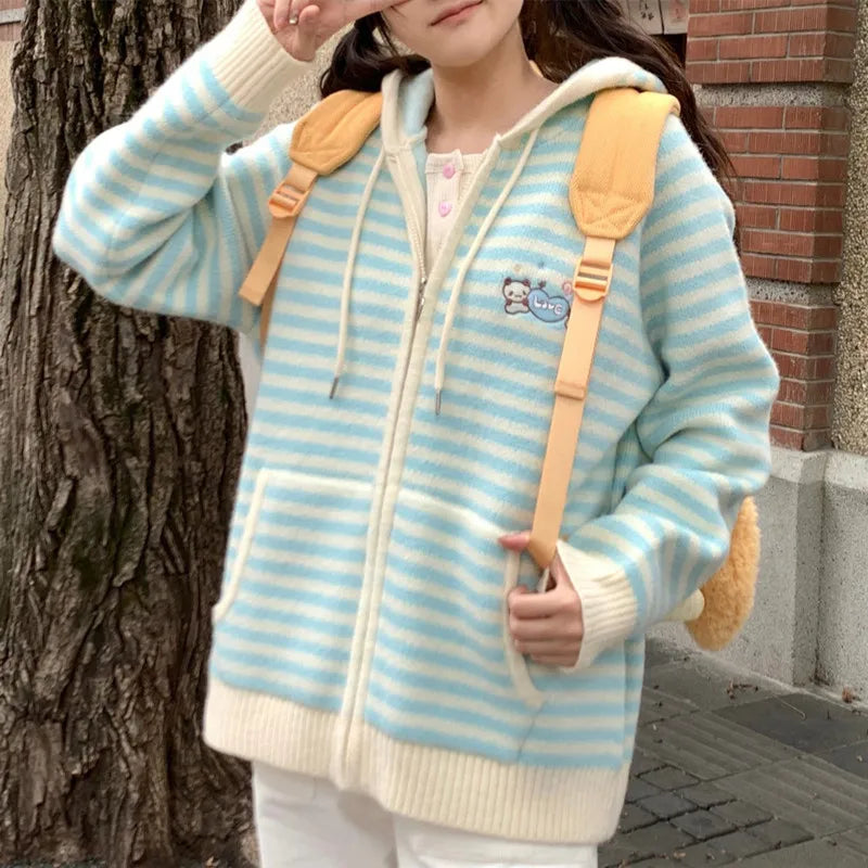 Zoete gemengde kleuren gestreepte cardigan voor dames, herfst/winter, schattige cartoonberen