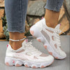 Women's sports shoes