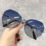 Sunglasses Women Men New Luxury Brand Design Retro Oval Alloy Travel Drive Frame Vintage Sun Glasses Male Ladies Unisex 5 Colors
